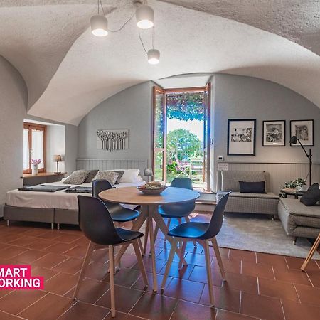 Atelier Dell'Artista By Wonderful Italy Διαμέρισμα Βαρένα Εξωτερικό φωτογραφία