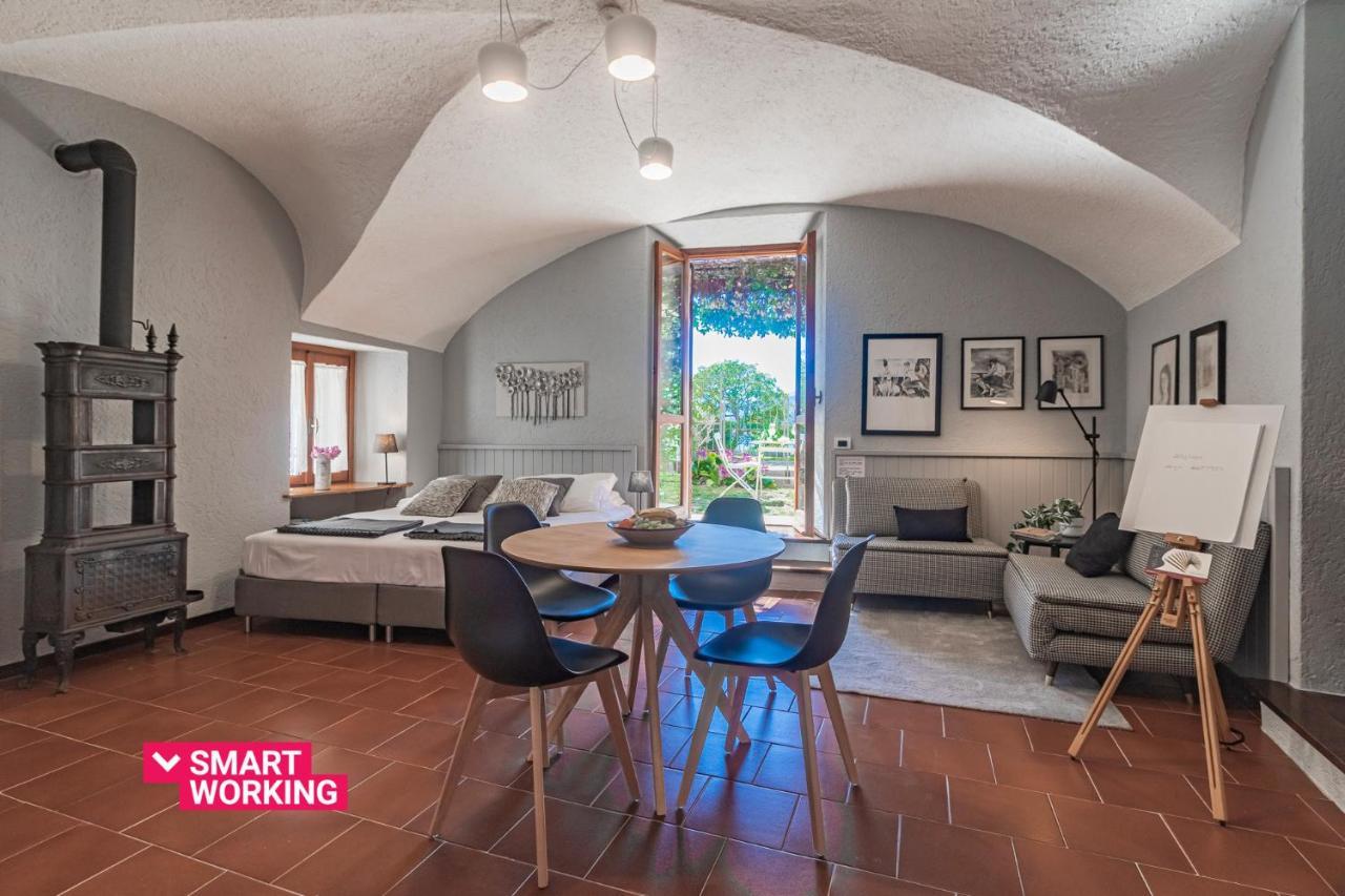 Atelier Dell'Artista By Wonderful Italy Διαμέρισμα Βαρένα Εξωτερικό φωτογραφία